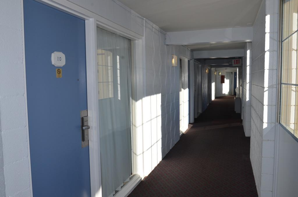 Red Carpet Inn & Suites Ebensburg Exterior photo
